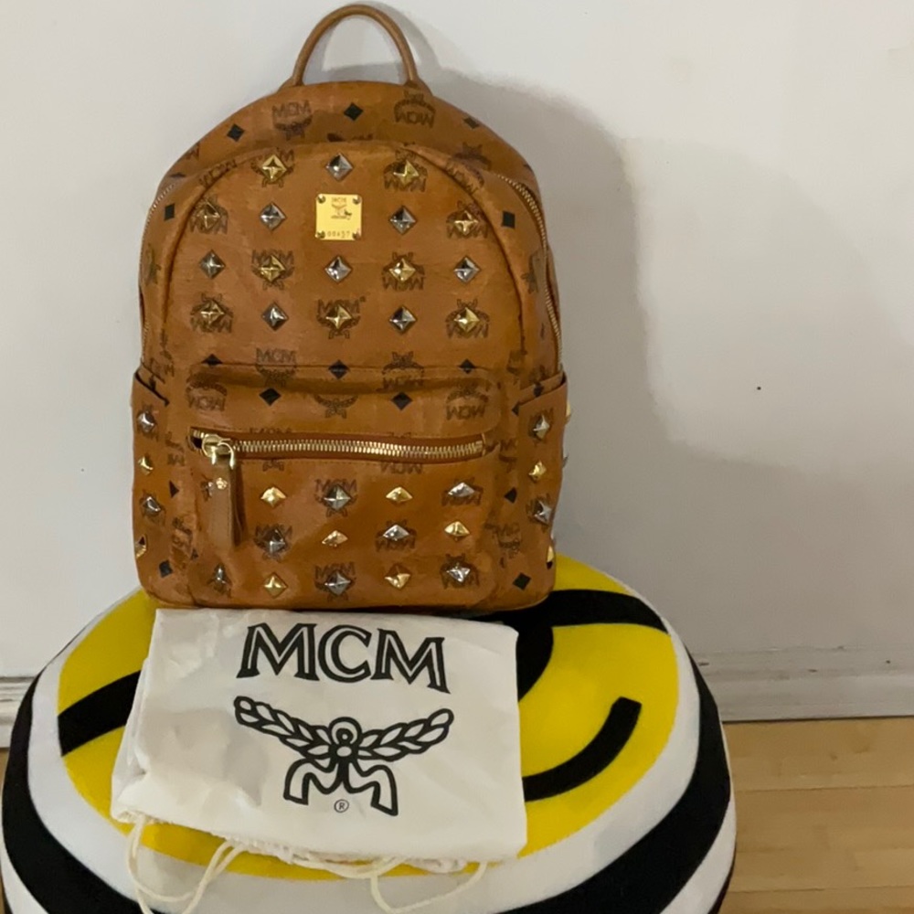 MCM Backpack Visetos with studs